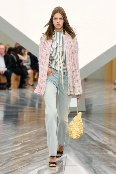 Look 51